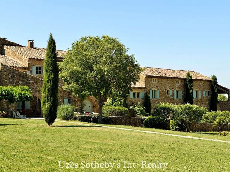 Propriété Uzès - 13 chambres - 300m²