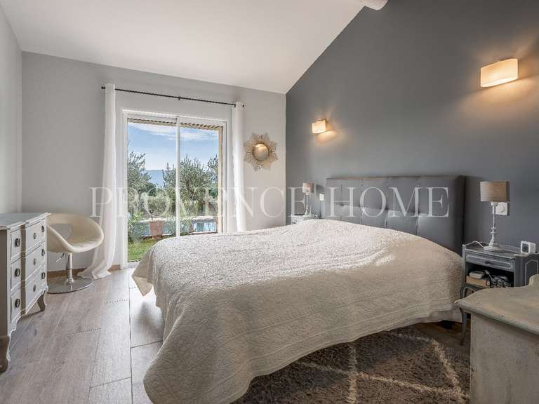 House Cabrières-d'Avignon - 4 bedrooms - 242m²