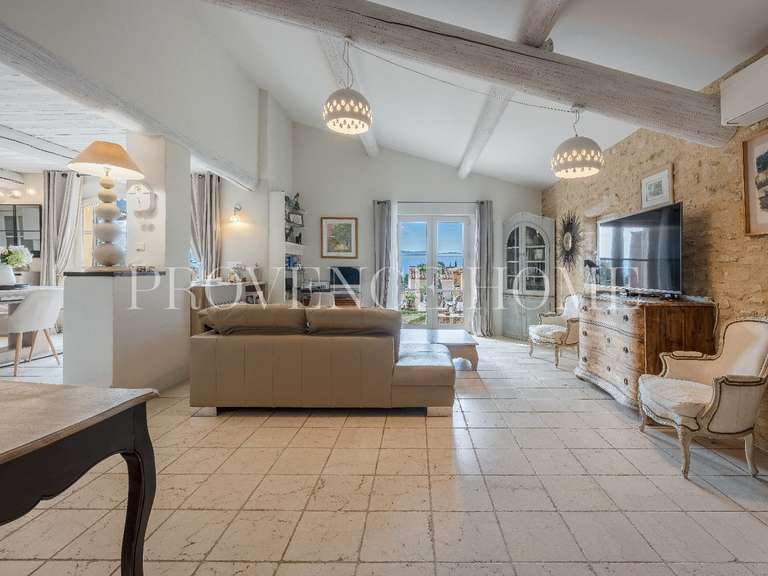 House Cabrières-d'Avignon - 4 bedrooms - 242m²