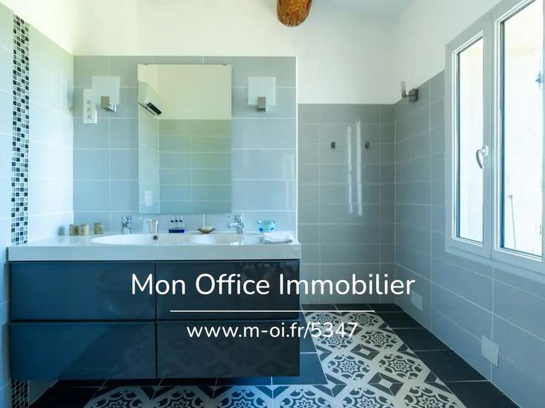 Maison Mazan - 6 chambres - 354m²