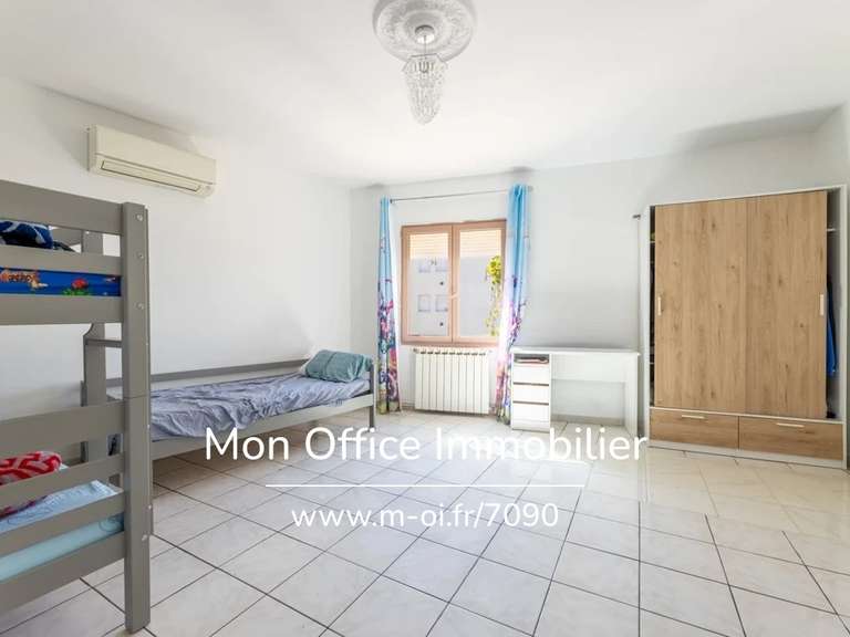 Maison Marseille 3e - 4 chambres - 337m²