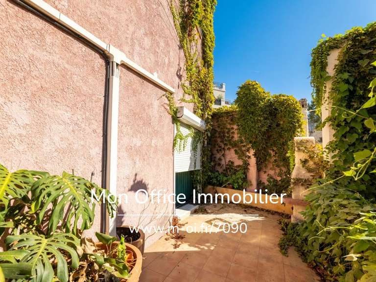 Maison Marseille 3e - 4 chambres - 337m²