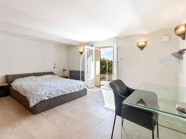 Maison Antibes - 5 chambres - 247m²