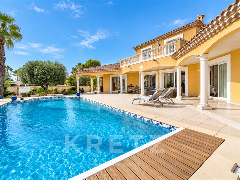 Maison Le cap-d-agde - 4 chambres - 158m²