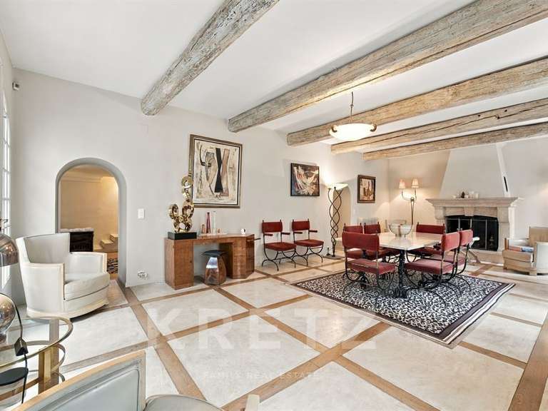 Maison Eygalières - 4 chambres - 328m²
