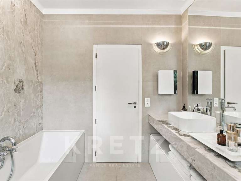 Maison Eygalières - 4 chambres - 328m²