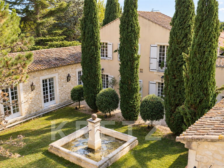 Maison Eygalières - 4 chambres - 328m²