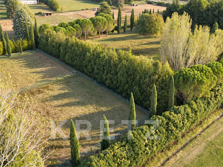 Maison Eygalières - 4 chambres - 328m²