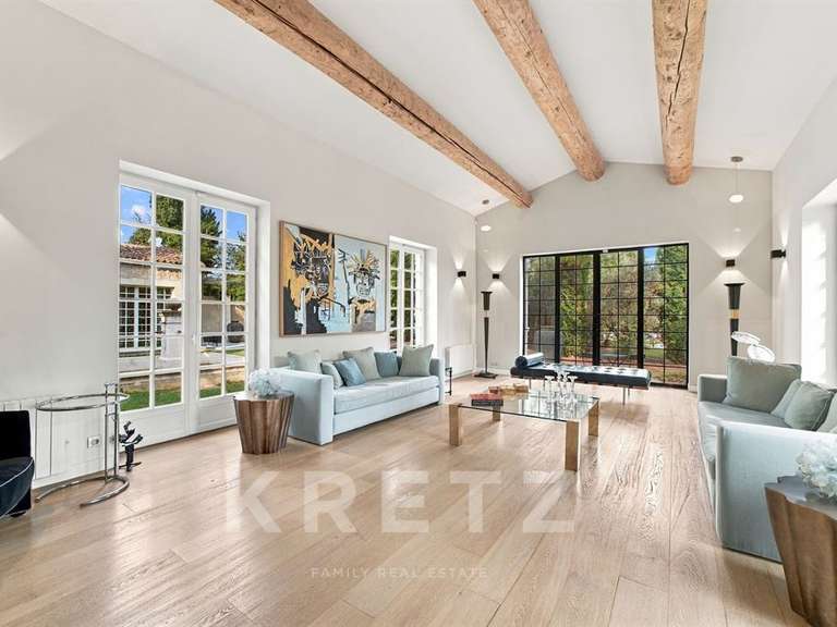Maison Eygalières - 4 chambres - 328m²