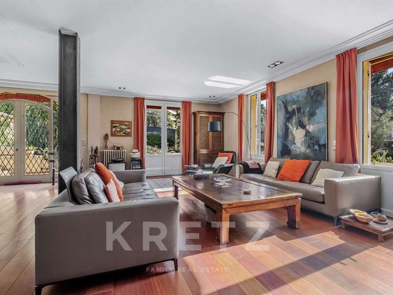 Maison Le Cannet - 3 chambres - 290m²