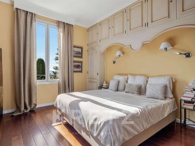 Maison Le Cannet - 3 chambres - 290m²