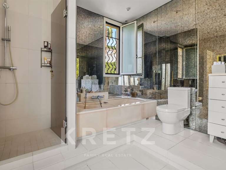 Maison Le Cannet - 3 chambres - 290m²