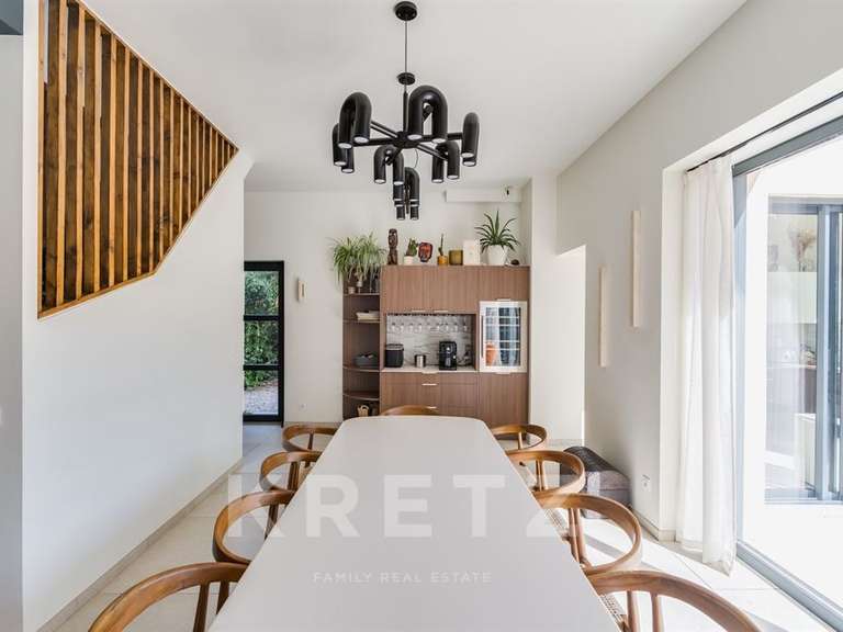 Maison Marseille 8e - 5 chambres - 250m²