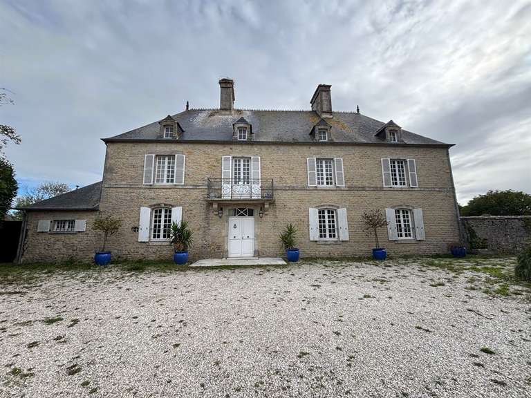 Maison Sainte-Marie-du-Mont - 5 chambres - 263m²