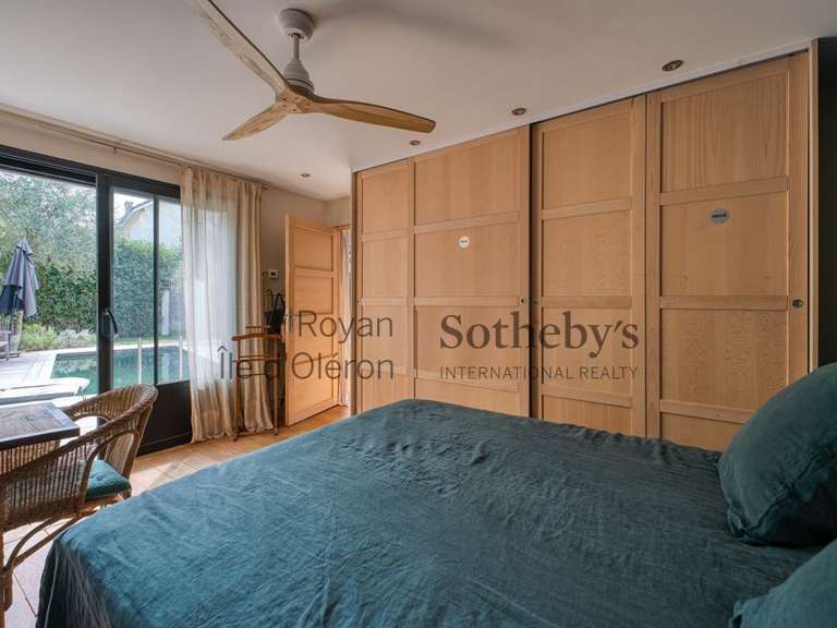 Maison Saint-Palais-sur-Mer - 6 chambres - 180m²