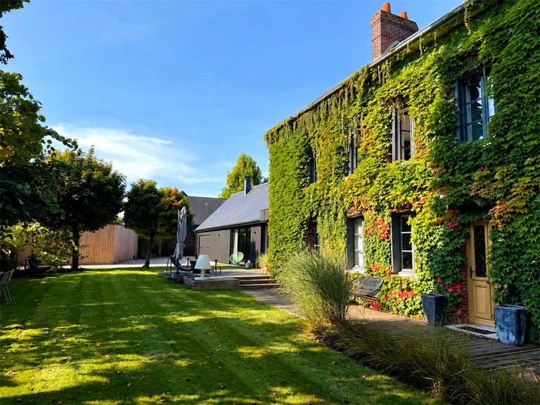 House Saint-Jean-du-Cardonnay - 4 bedrooms - 254m²