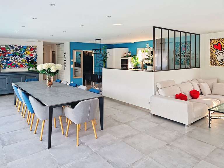 Maison Pujaut - 5 chambres - 203m²