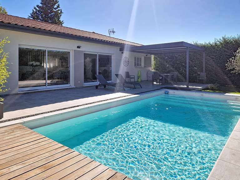 Maison Pujaut - 5 chambres - 203m²