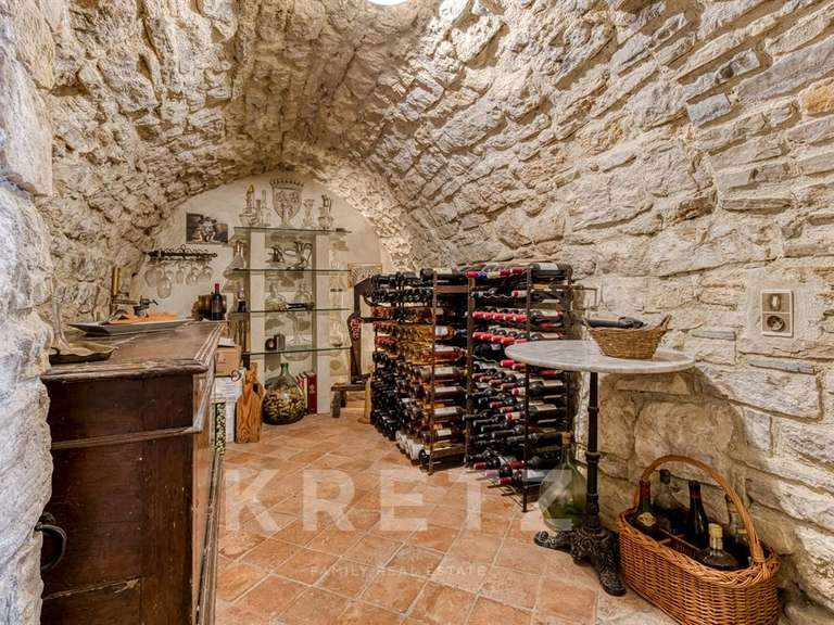 Maison Pierrevert - 5 chambres - 318m²