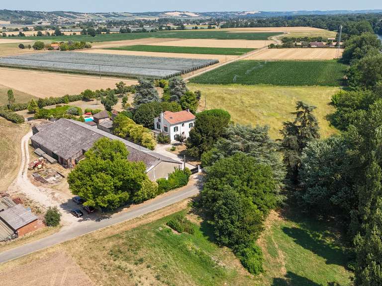House Corbarieu - 12 bedrooms - 413m²