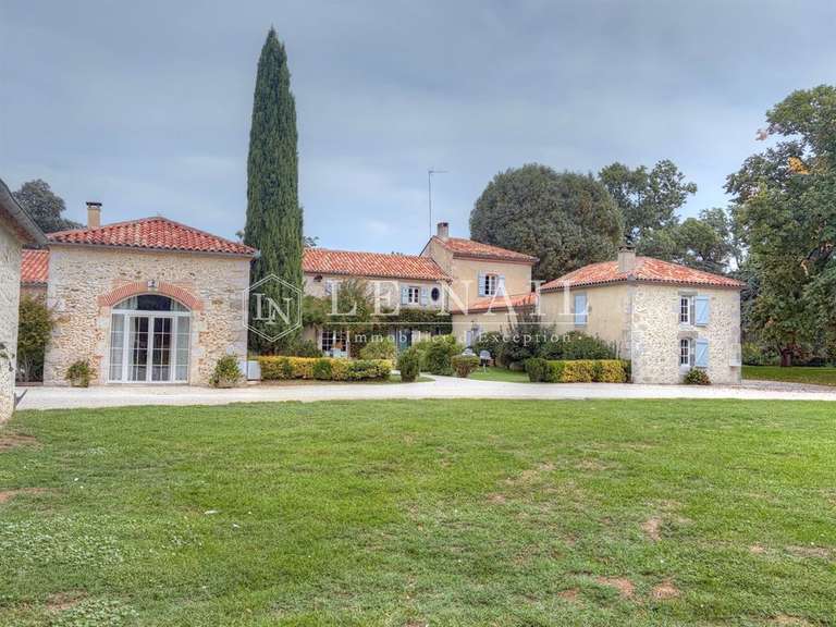 Property Nérac - 14 bedrooms - 686m²