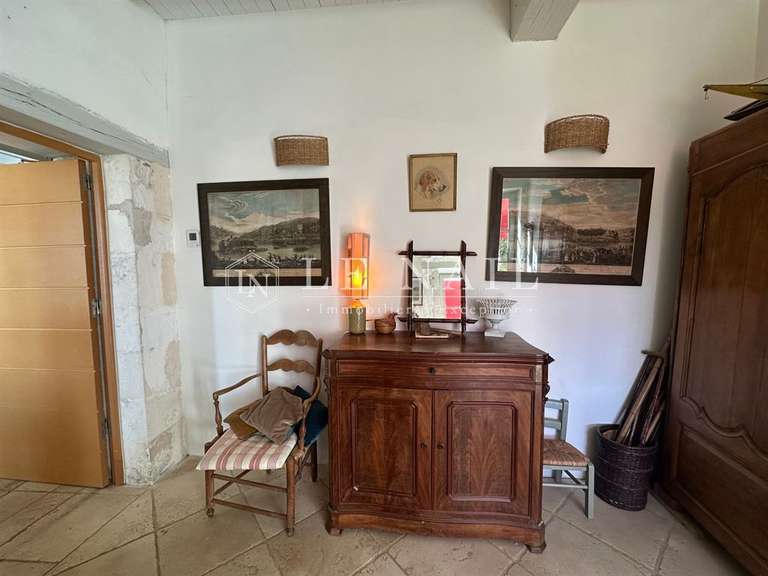 Propriété Moutiers-les-Mauxfaits - 7 chambres - 282m²