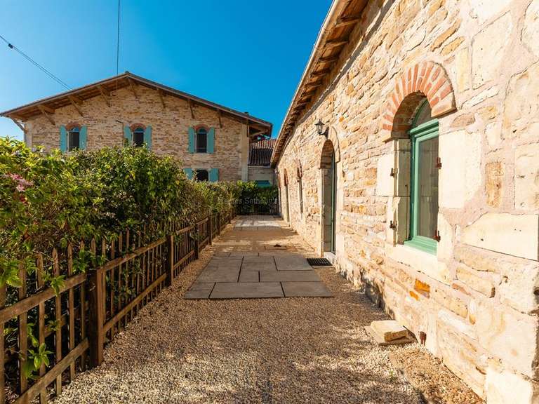 Maison Mairé-Levescault - 8 chambres - 350m²