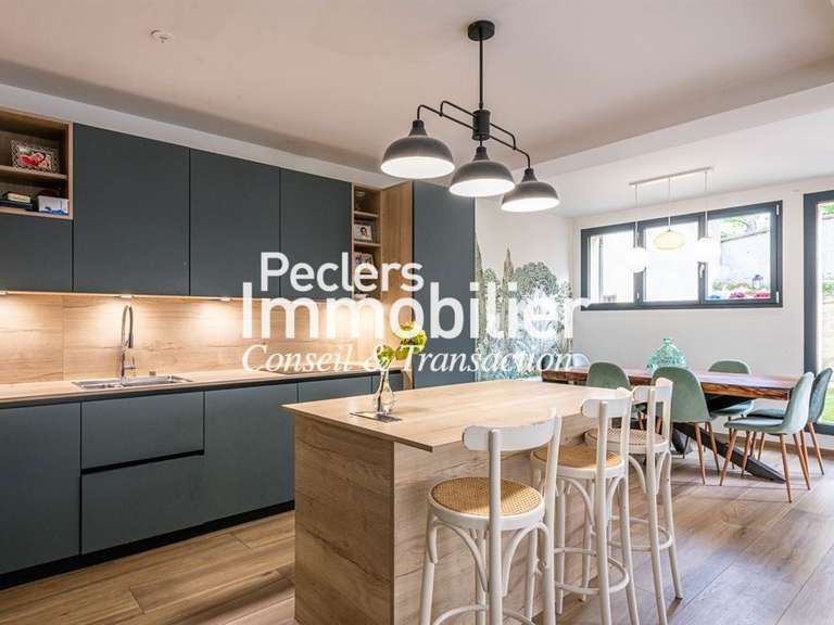 Maison Rueil-Malmaison - 4 chambres - 161m²