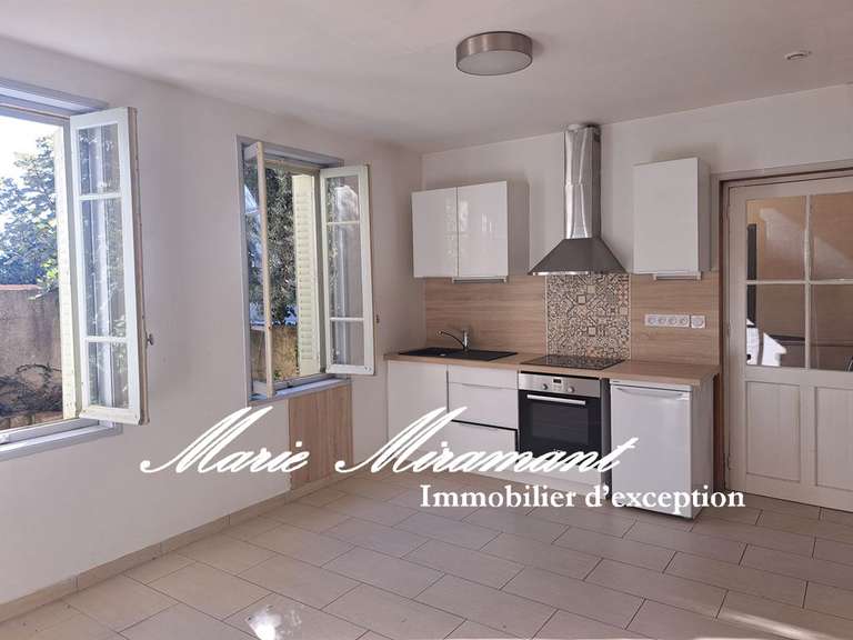 House Villeneuve-lès-Avignon - 4 bedrooms - 330m²