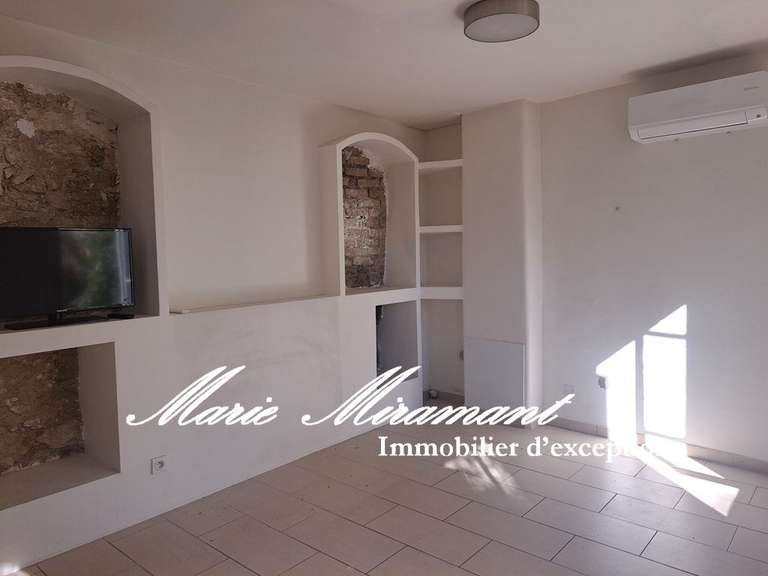 House Villeneuve-lès-Avignon - 4 bedrooms - 330m²
