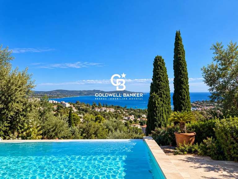 House Cavalaire-sur-Mer - 4 bedrooms - 160m²