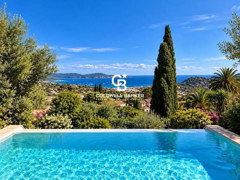 House Cavalaire-sur-Mer - 4 bedrooms - 160m²