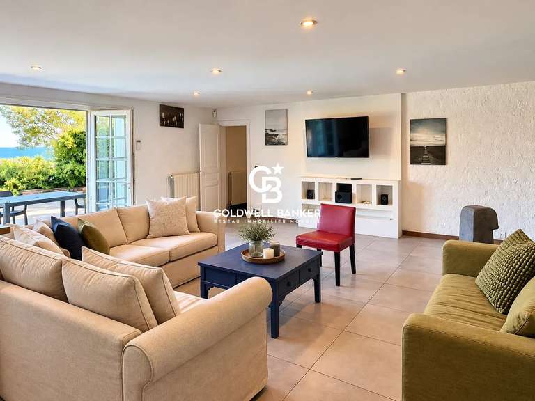 House Cavalaire-sur-Mer - 4 bedrooms - 160m²
