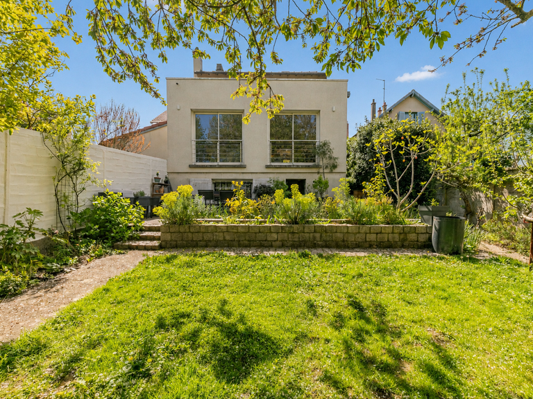House Saint-Germain-en-Laye - 4 bedrooms