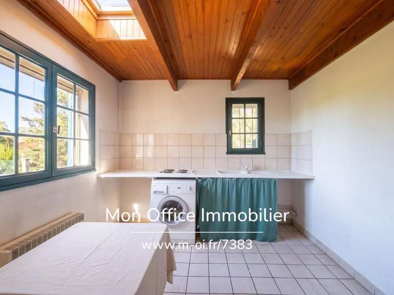 Maison Éguilles - 5 chambres - 170m²