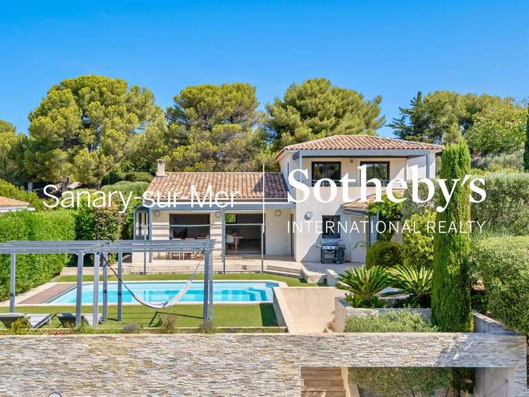 Maison Sanary-sur-Mer - 3 chambres - 172m²