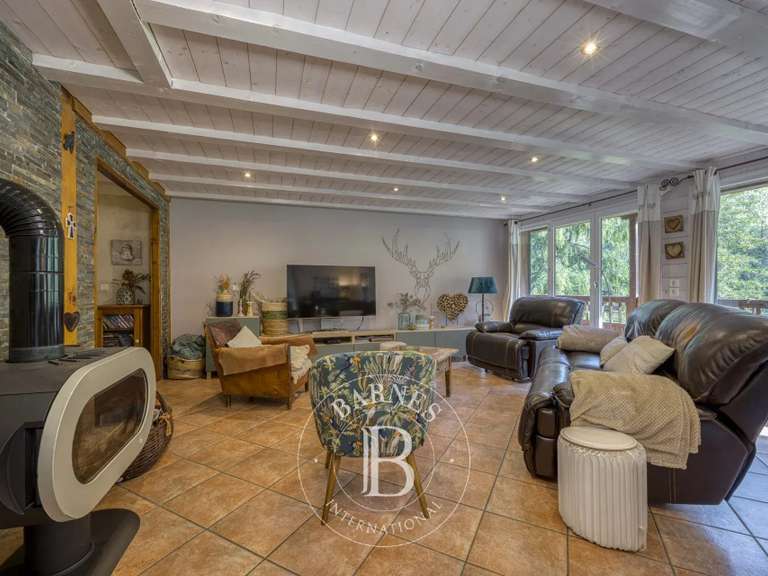 Propriété Thônes - 3 chambres - 207m²