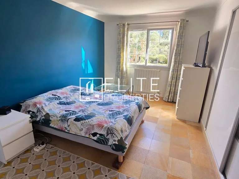 Maison Mouans-Sartoux - 4 chambres - 135m²