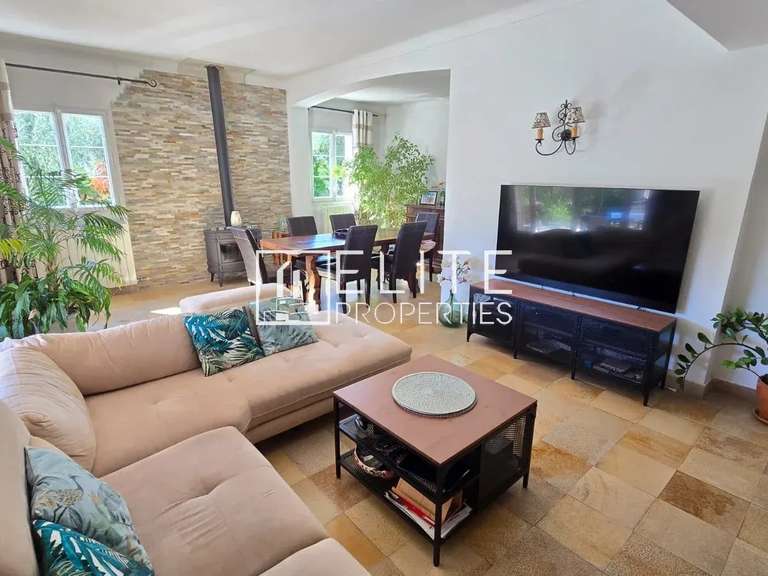 Maison Mouans-Sartoux - 4 chambres - 135m²