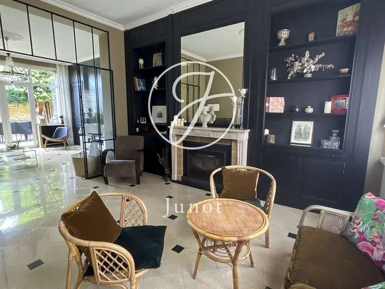 Maison La Bassée - 4 chambres - 275m²