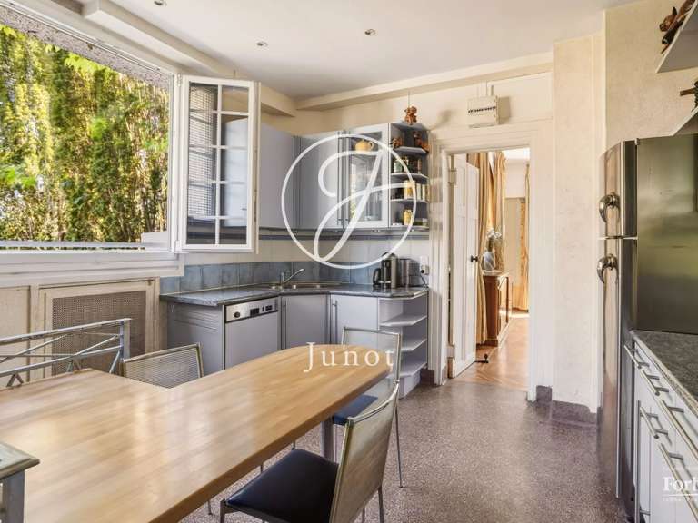 Maison Suresnes - 5 chambres - 402m²