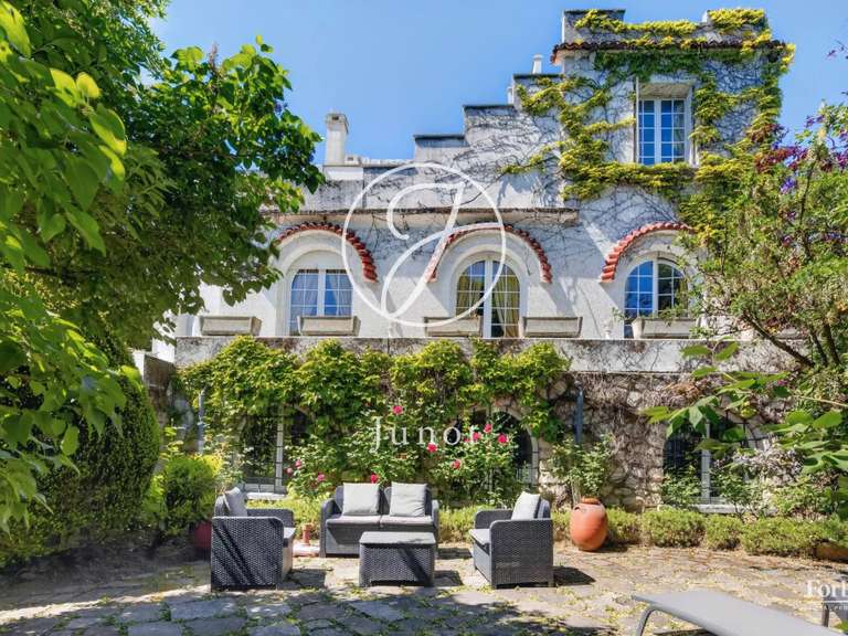 Maison Suresnes - 5 chambres - 402m²