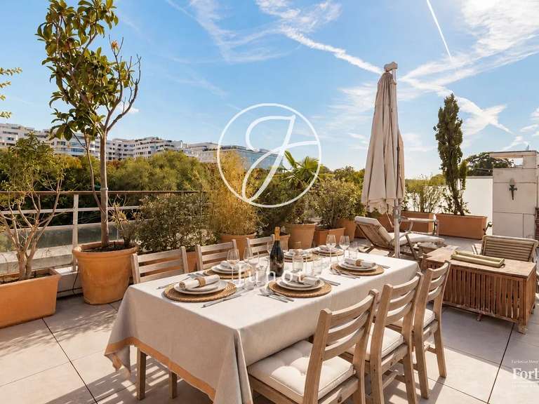 Maison Levallois-Perret - 3 chambres - 398m²