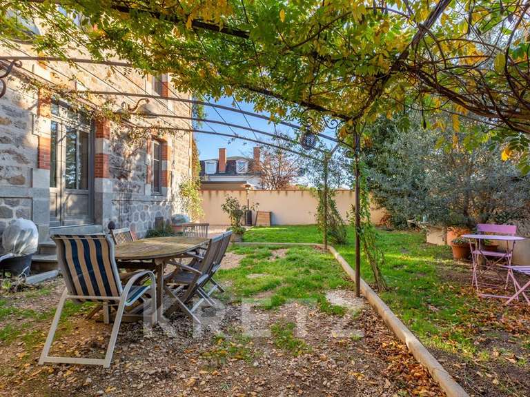 Maison Saint-Just-Saint-Rambert - 3 chambres - 201m²