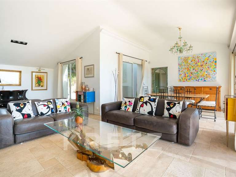 Maison Cavalaire-sur-Mer - 5 chambres - 258m²