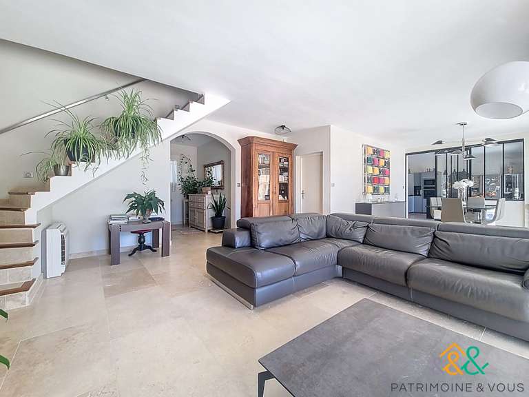 Maison Beaucaire - 4 chambres - 187m²