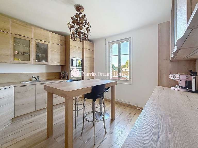 Maison Biarritz - 6 chambres - 196m²