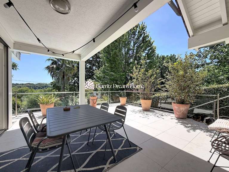 Maison Anglet - 5 chambres - 300m²