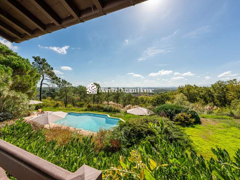 Maison Saint-Martin-de-Seignanx - 8 chambres - 703m²