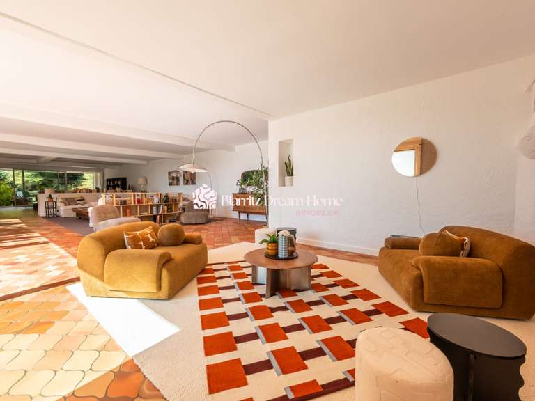 Maison Saint-Martin-de-Seignanx - 8 chambres - 703m²